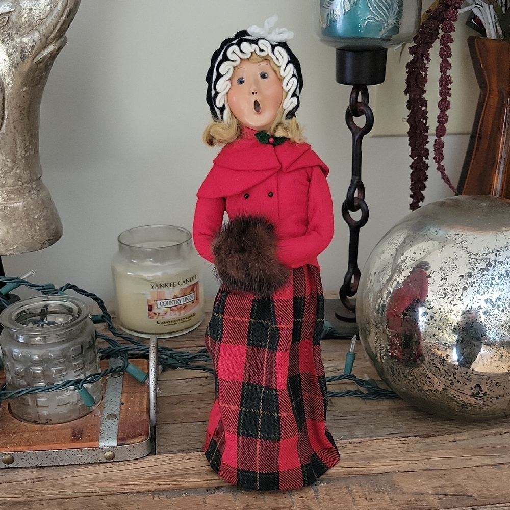 Byers Choice Vintage 2002 Plaid Red and Black Caroler Doll With Muff